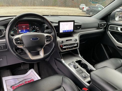 Used 2021 Ford Explorer XLT w/ Equipment Group 202A image 14