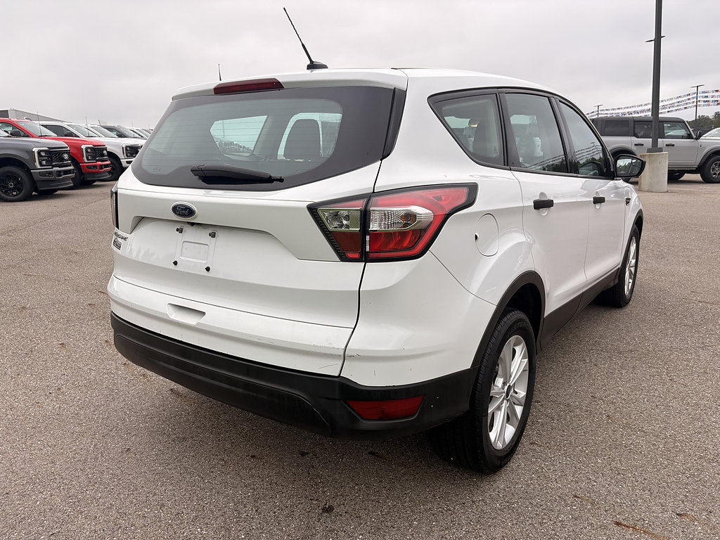 Used 2017 Ford Escape S FWD image 5