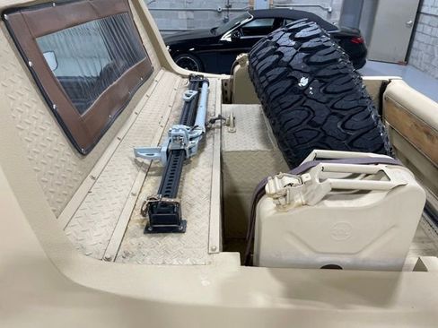 Used 1989 Ford Bronco Custom image 18