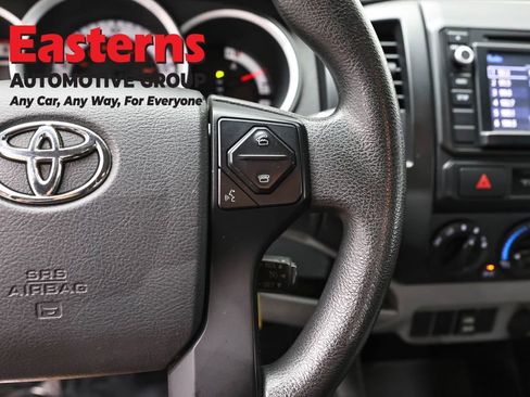 Used 2015 Toyota Tacoma 2WD Access Cab image 16