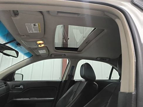 Used 2010 Ford Fusion SEL FWD image 12