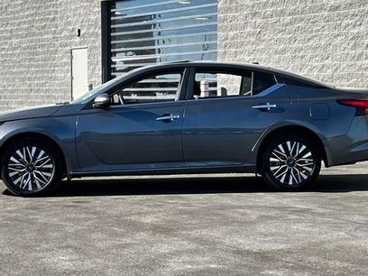 New 2025 Nissan Altima 2.5 SV w/ SV Premium Package