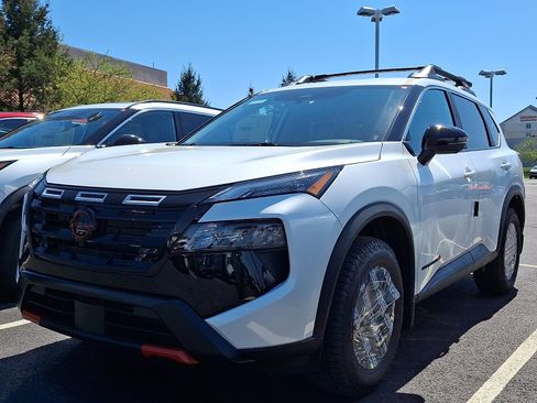 New 2026 Nissan Rogue SV AWD/4WD image 2
