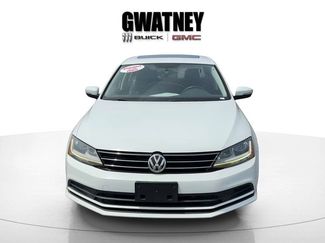 Used 2017 Volkswagen Jetta SE video 2