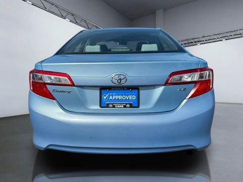 Used 2012 Toyota Camry LE FWD image 5