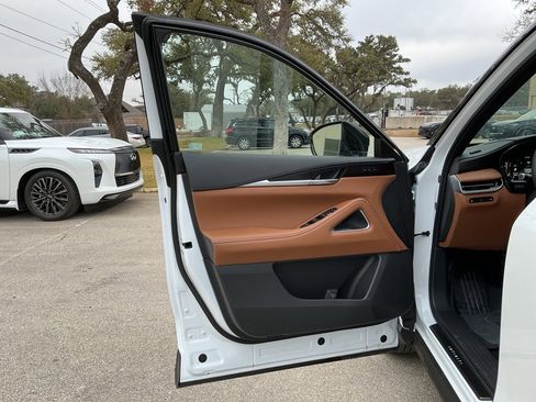 Certified 2026 INFINITI QX60 Autograph w/ Dark Cargo Package image 22