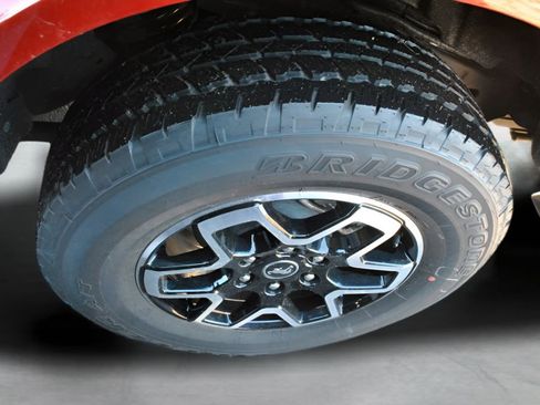 Used 2024 Ford Bronco Outer Banks AWD/4WD image 10