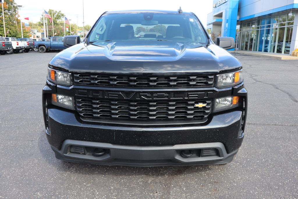Used 2022 Chevrolet Silverado 1500 Custom w/ Safety Confidence Package AWD/4WD image 24