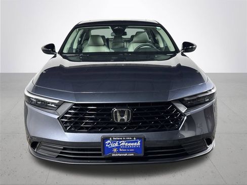 New 2025 Honda Accord SE image 3