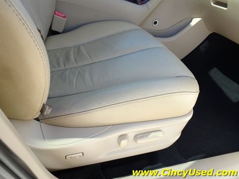 Used 2009 Toyota Venza AWD image 28