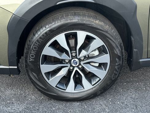 Used 2025 Subaru Outback Touring XT image 18