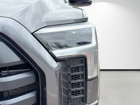 Used 2025 Toyota Tundra SR5 w/ SR5 Convenience Package RWD image 9