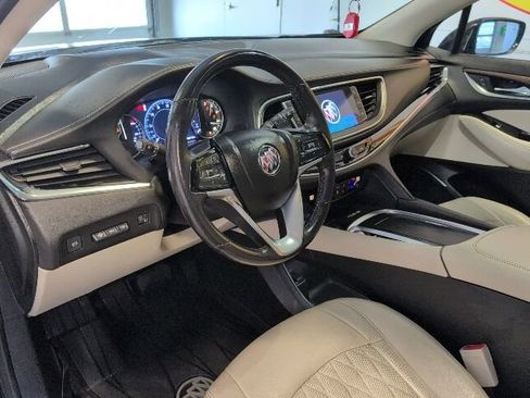 Certified 2022 Buick Enclave Avenir w/ Avenir Technology Package AWD/4WD image 11