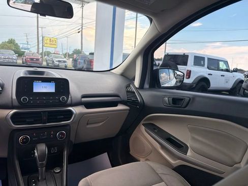 Used 2022 Ford EcoSport S AWD/4WD image 9