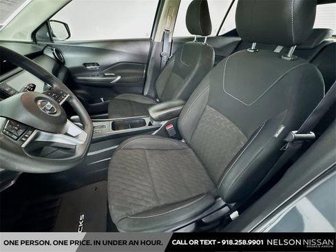 Used 2021 Nissan Kicks SV image 18