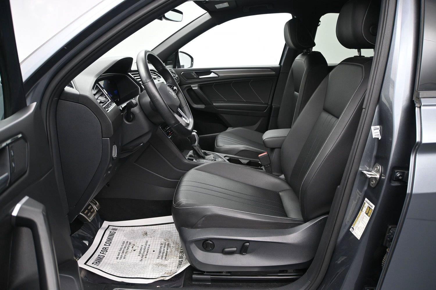Certified 2023 Volkswagen Tiguan SE R-Line AWD/4WD image 8