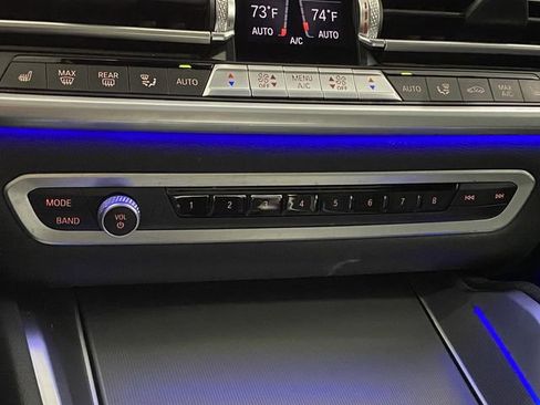 Used 2022 BMW X6 xDrive40i w/ M Sport Package image 30