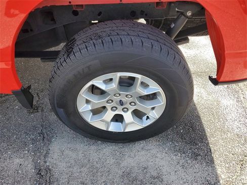 Used 2023 Ford F150 XLT image 7