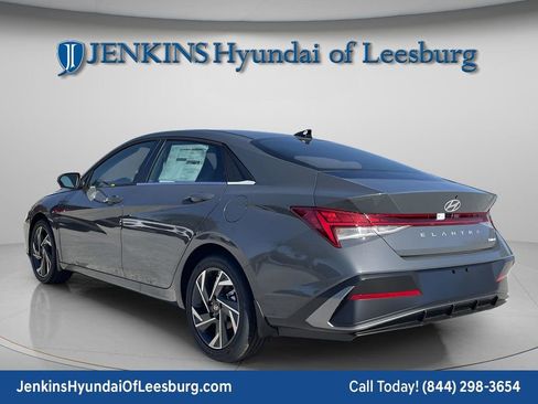 New 2026 Hyundai Elantra Limited image 7