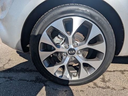 Used 2013 Kia Soul ! w/ Premium Pkg image 28