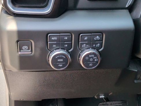 Used 2024 GMC Sierra 2500 Denali Ultimate AWD/4WD image 17