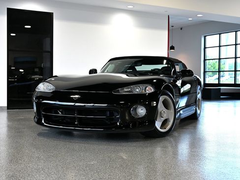 Used 1994 Dodge Viper RT/10 RWD image 1