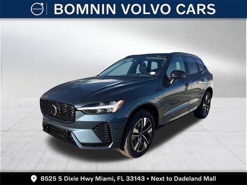 New 2026 Volvo XC60 T8 Core image 1