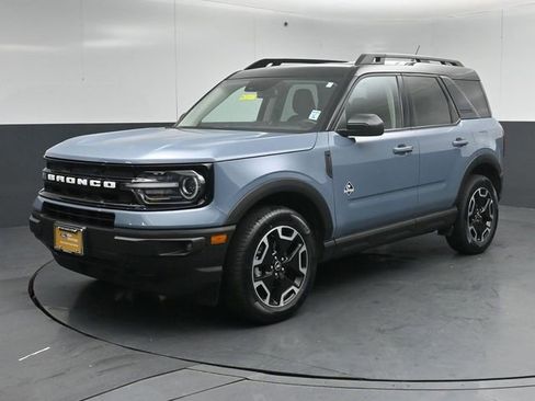 Certified 2024 Ford Bronco Sport Outer Banks AWD/4WD image 3