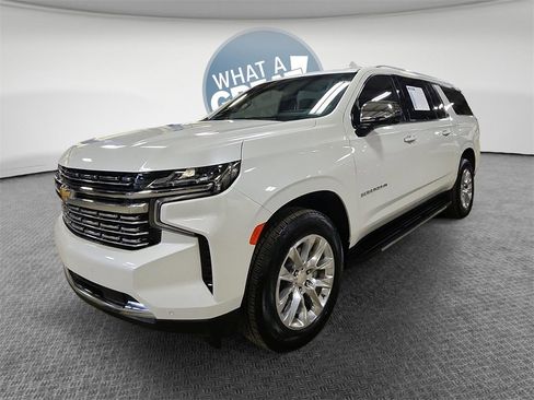 Certified 2024 Chevrolet Suburban Premier w/ Premium Package image 8