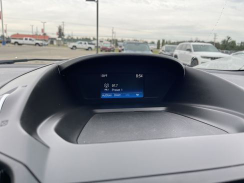 Used 2018 Ford Escape SE FWD image 17