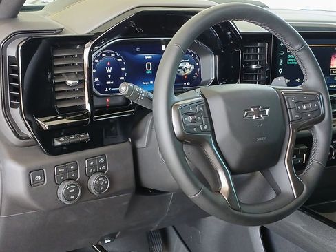 Certified 2026 Chevrolet Silverado 1500 ZR2 AWD/4WD image 18