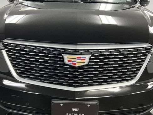 New 2025 Cadillac XT6 Luxury image 9