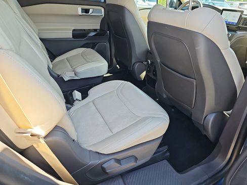 Used 2020 Ford Explorer Platinum AWD/4WD image 12