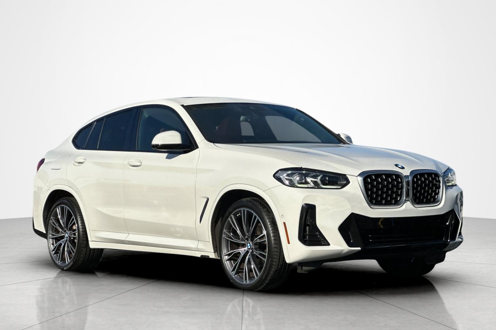 Used 2022 BMW X4 xDrive30i w/ M Sport Package 2 AWD/4WD image 7