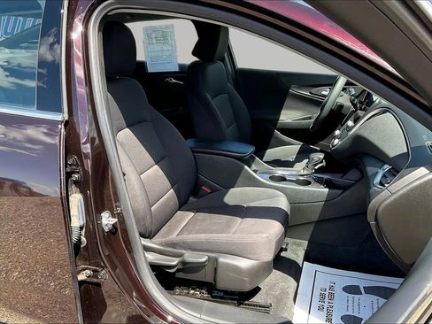 Used 2021 Chevrolet Malibu LS w/ Driver Confidence Package II FWD image 32