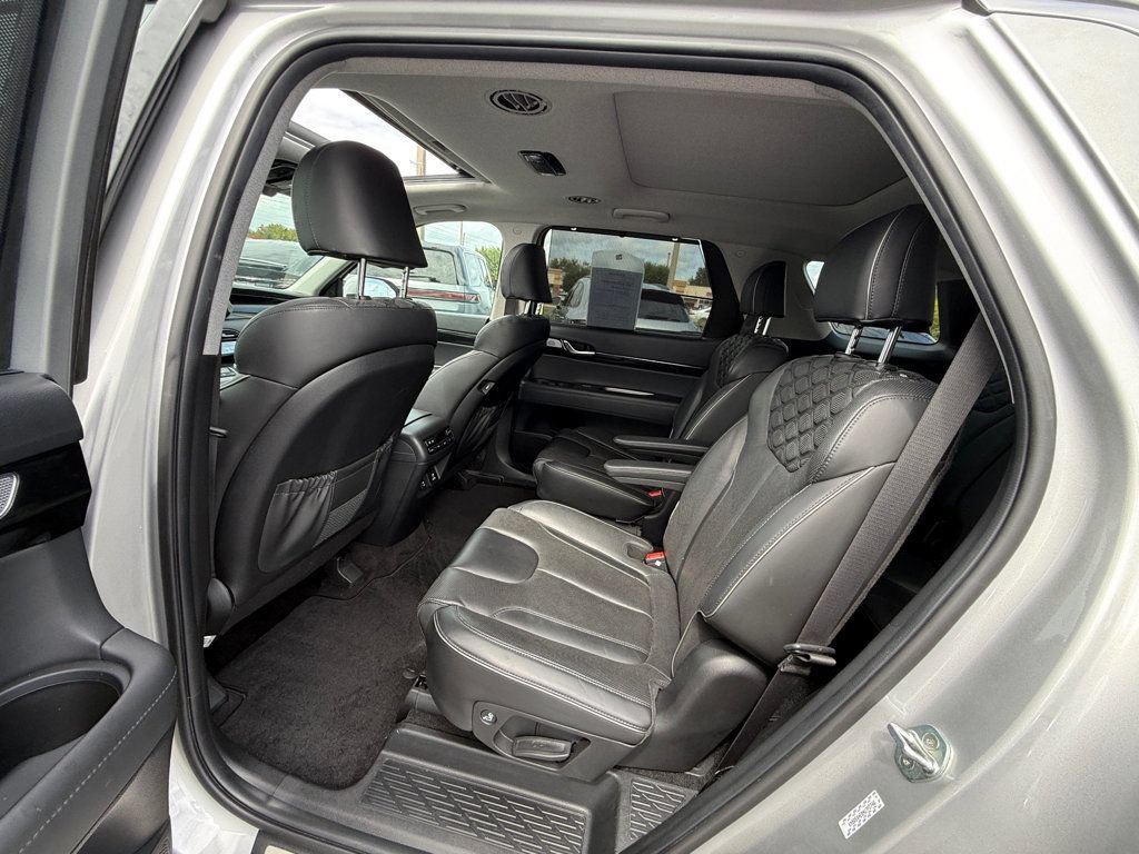 Used 2022 Hyundai Palisade Limited FWD image 8