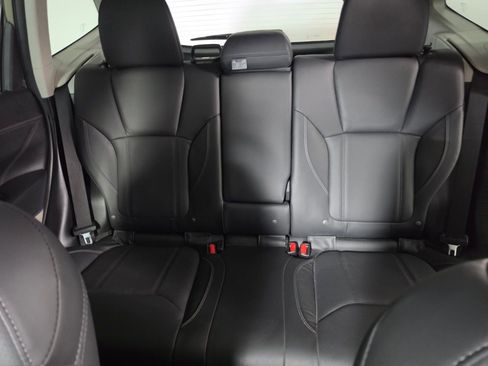 Certified 2024 Subaru Forester Limited image 17