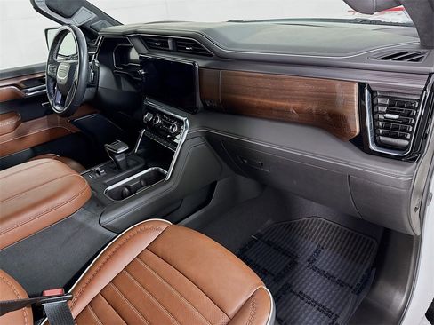 Used 2024 GMC Sierra 1500 Denali Ultimate image 35