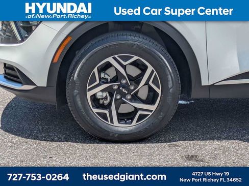 Used 2023 Kia Sportage LX AWD/4WD image 10