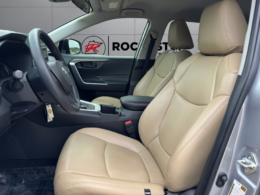 Certified 2025 Toyota RAV4 LE AWD/4WD image 10