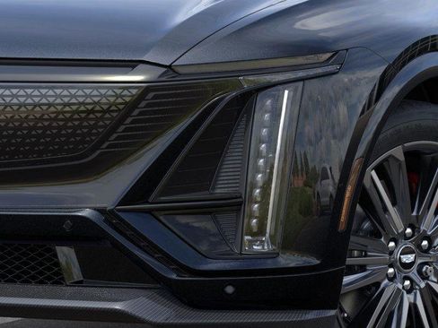 New 2026 Cadillac Lyriq V w/ Exterior Carbon Fiber Package image 10
