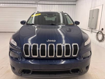 Used 2016 Jeep Cherokee Latitude w/ Comfort & Convenience Group