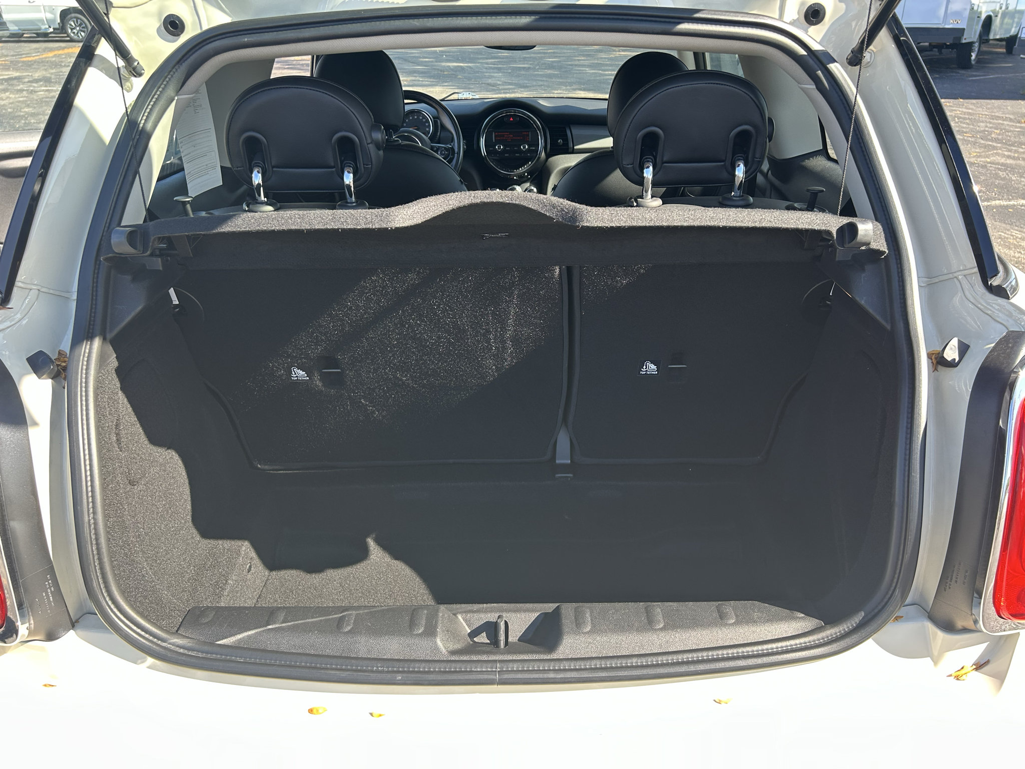 Used 2015 MINI Cooper 2-Door Hardtop FWD image 29