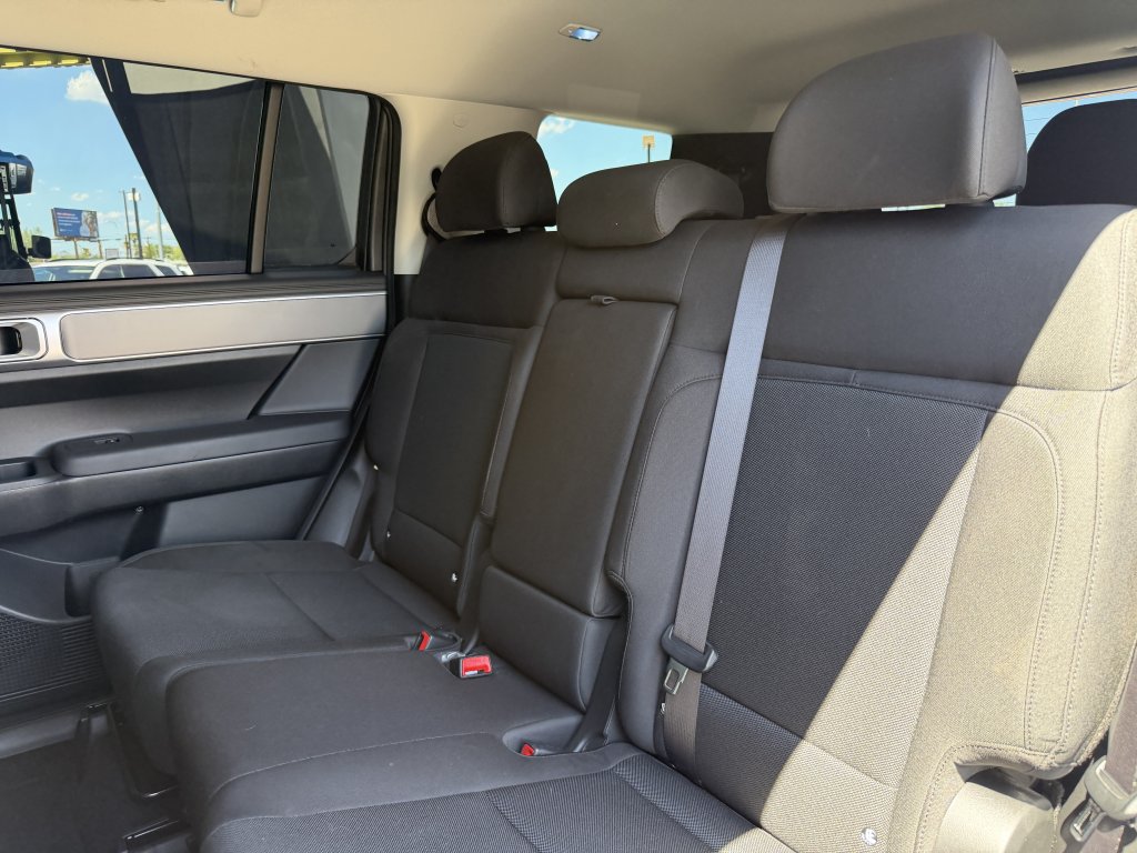 Used 2024 Hyundai Santa Fe SE FWD image 33