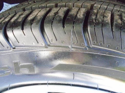 Used 2014 Volkswagen Golf 4-Door image 30