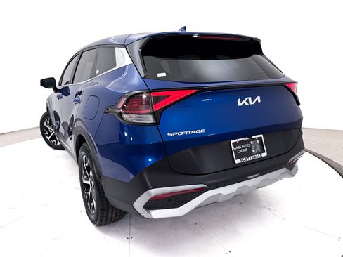 Certified 2023 Kia Sportage EX FWD image 6