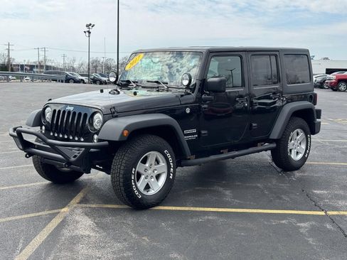 Used 2017 Jeep Wrangler Unlimited Sport w/ Quick Order Package 24S AWD/4WD image 9