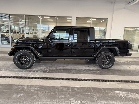 New 2026 Jeep Gladiator Willys image 5