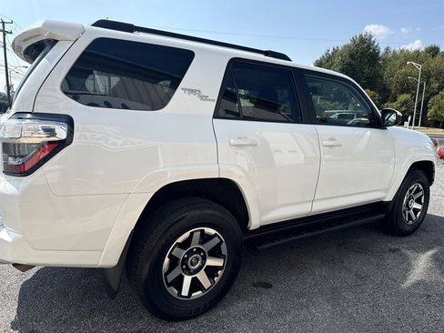 Used 2024 Toyota 4Runner TRD Off-Road image 6