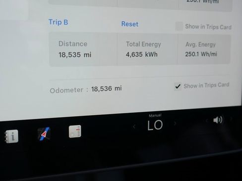 Used 2025 Tesla Model Y Long Range image 22